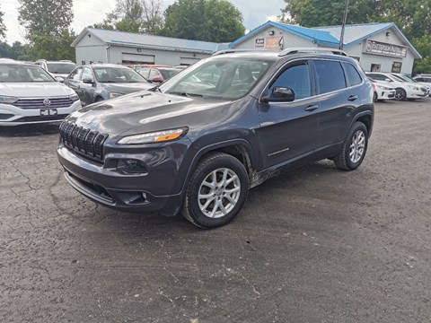 Photo of Used 2017 Jeep Cherokee Latitude   for sale at Patterson Auto Sales in Madoc, ON