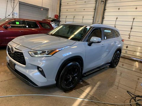 Photo of 2023 Toyota Highlander Hybrid XLE  for sale at Patterson Auto Sales in Madoc, ON