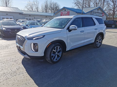 Photo of 2020 Hyundai Palisade SEL AWD for sale at Patterson Auto Sales in Madoc, ON