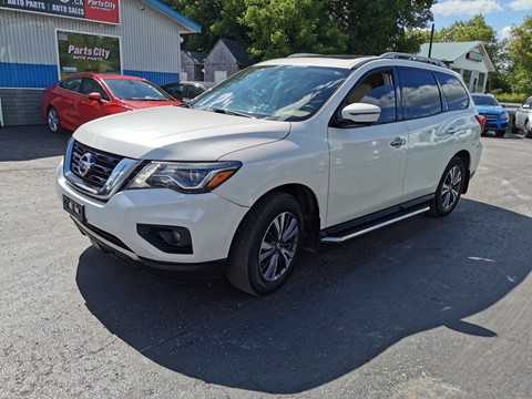 Photo of 2017 Nissan Pathfinder SL 4WD for sale at Patterson Auto Sales in Madoc, ON