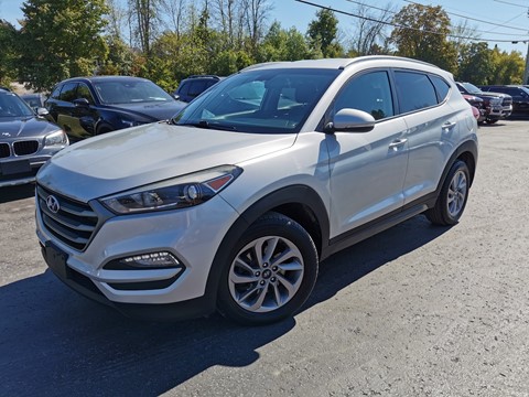 Photo of 2016 Hyundai Tucson Limited  for sale at Patterson Auto Sales in Madoc, ON