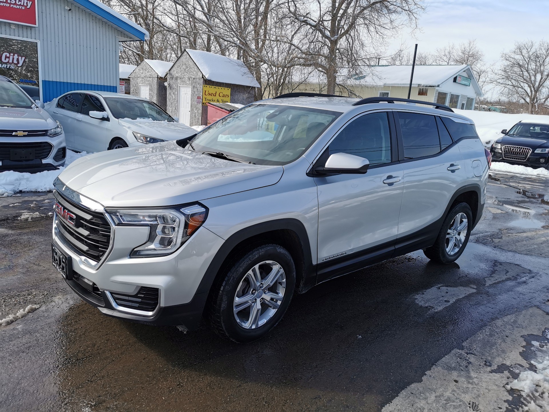 Quicksilver Metallic 2022 GMC Terrain SLE AWD SUV / Crossover All-Wheel Drive 9-Speed Automatic