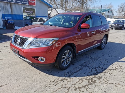 Photo of 2015 Nissan Pathfinder SL 4WD for sale at Patterson Auto Sales in Madoc, ON