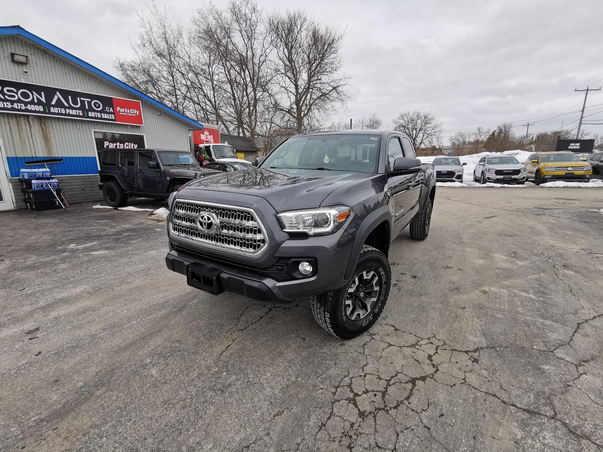 2017 Toyota Tacoma TRD Sport V6 Access Cab 4WD