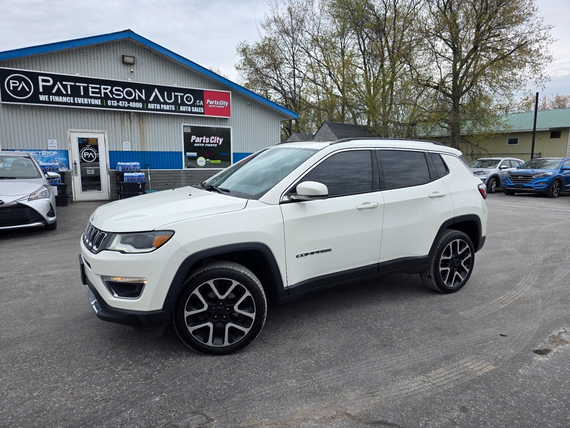 No data 2017 Jeep Compass SUV / Crossover Four-Wheel Drive Continuously Variable Transmission