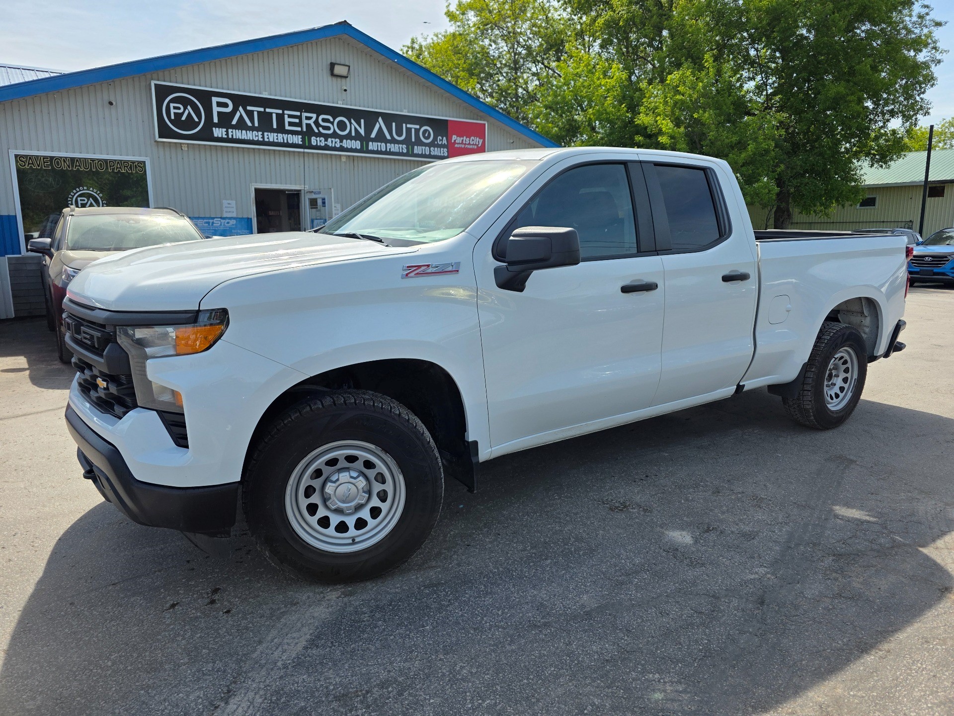 Summit White 2022 Chevrolet Silverado 1500 Pickup Truck Four-Wheel Drive 6-Speed Automatic