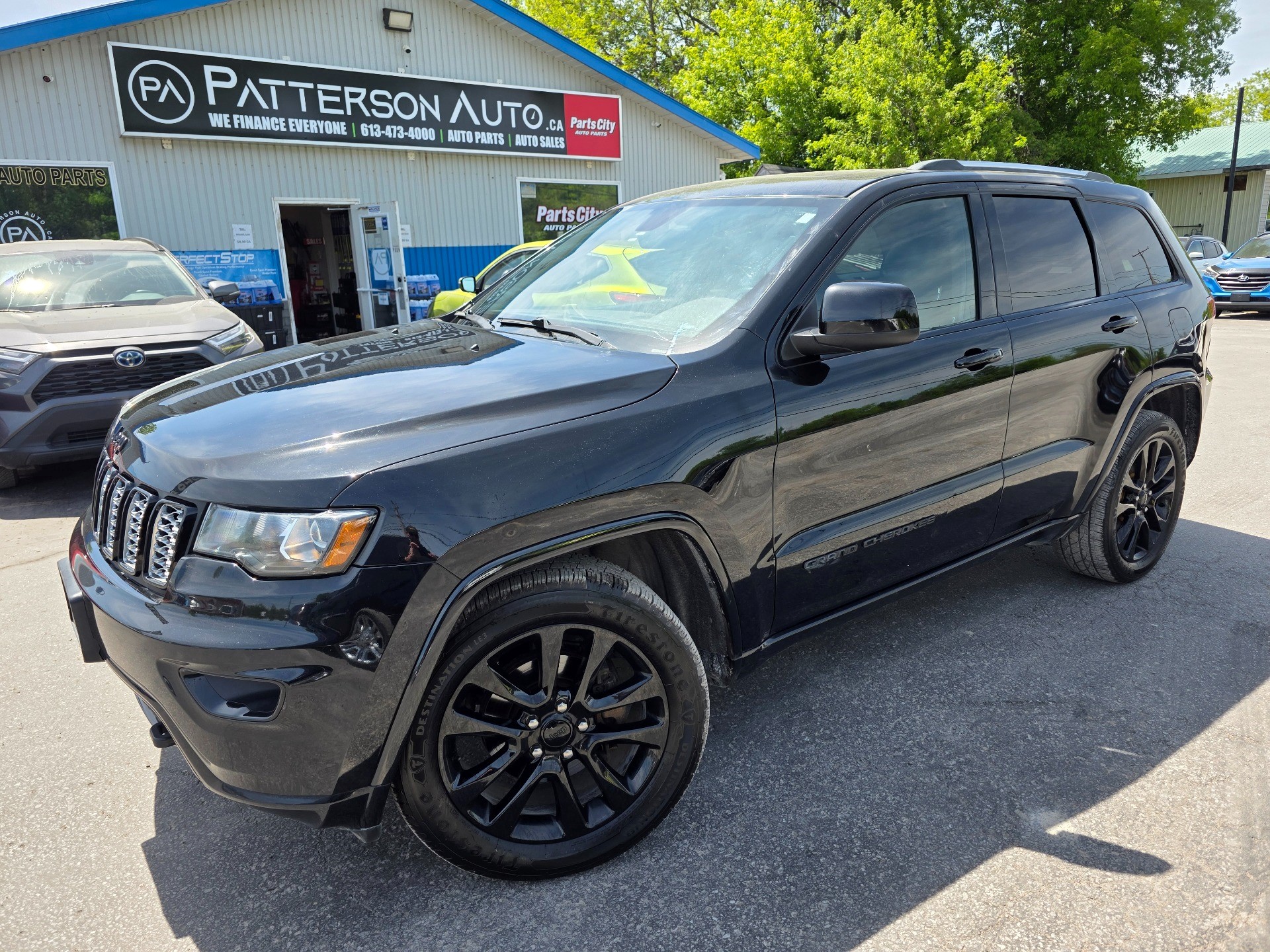 Diamond Black Crystal Pearl Coat 2018 Jeep Grand Cherokee SUV / Crossover Four-Wheel Drive 8-Speed Automatic