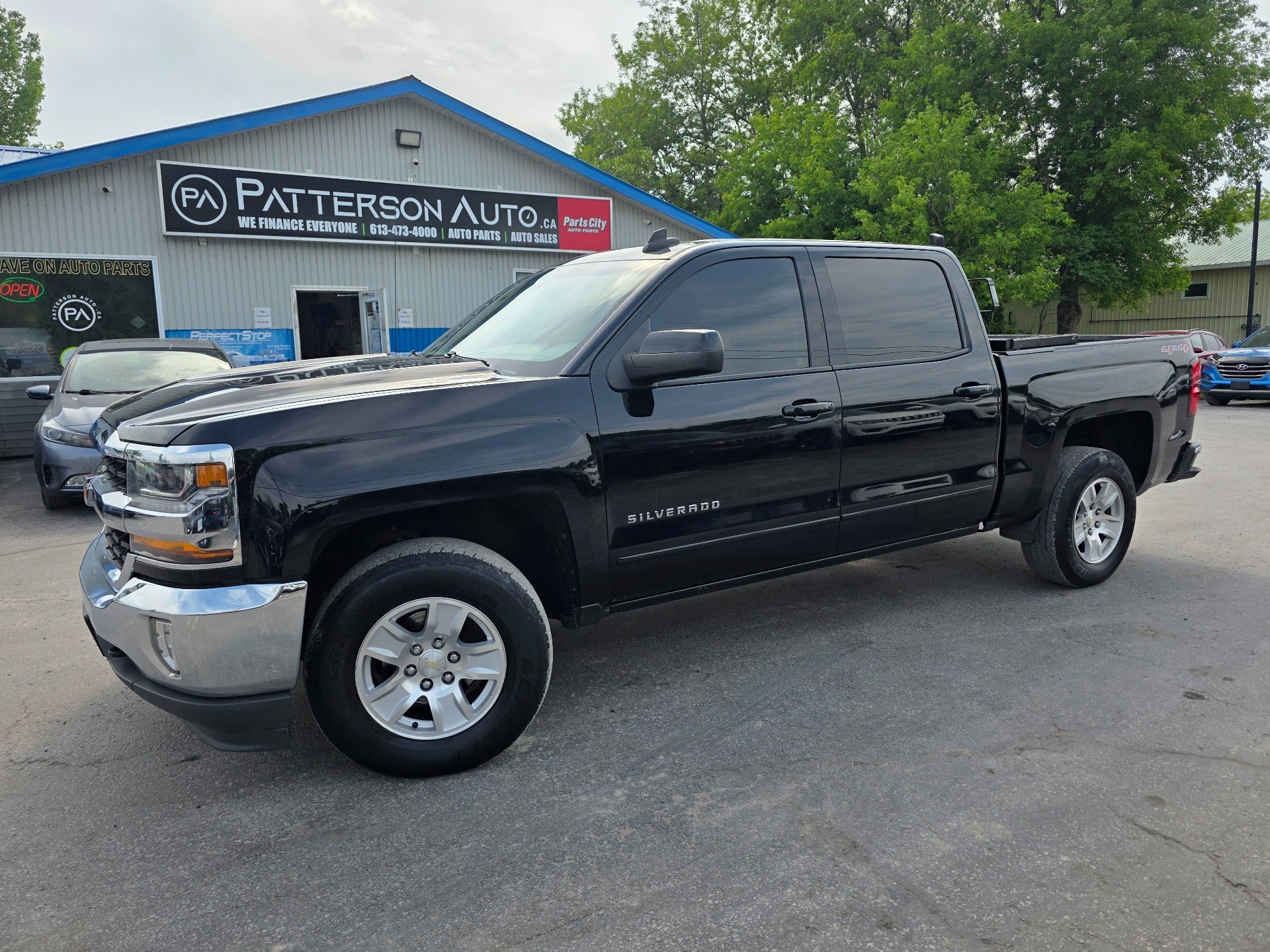 Black 2017 Chevrolet Silverado 1500 LT Crew Cab 4WD Pickup Truck Four-Wheel Drive 6-Speed Automatic