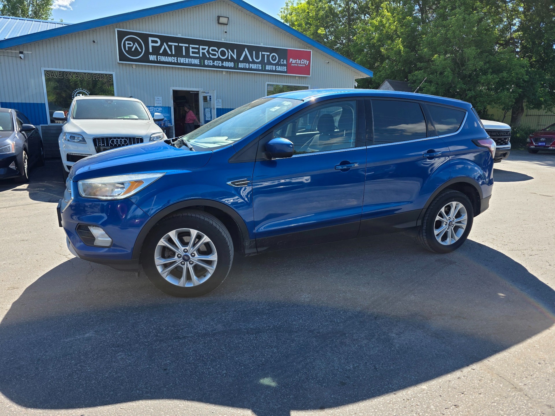 Lightning Blue Metallic 2017 Ford Escape SE AWD SUV / Crossover All-Wheel Drive 6-Speed Automatic