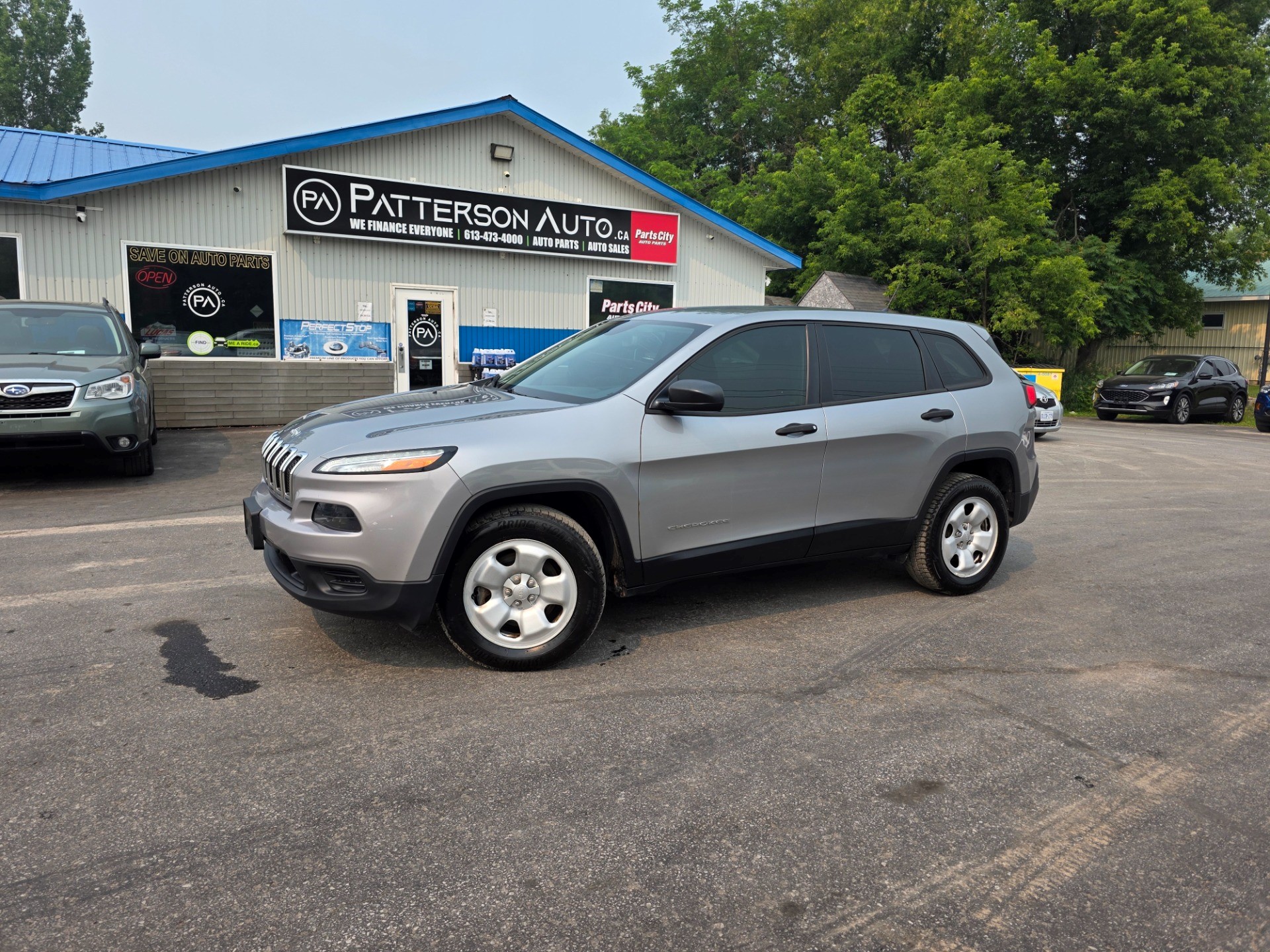 Billet Silver Metallic Clear Coat 2016 Jeep Cherokee SUV / Crossover Four-Wheel Drive 9-Speed Automatic