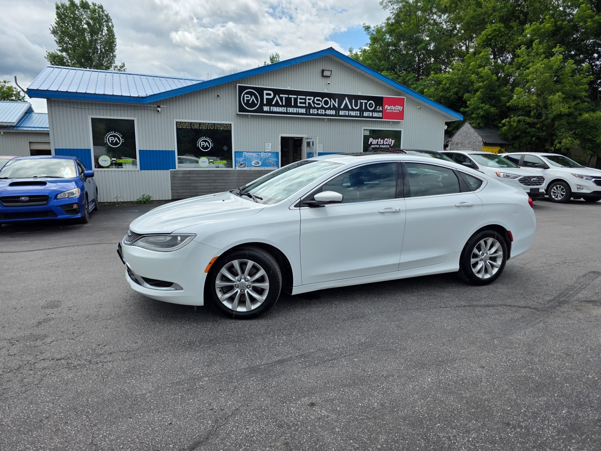 Unknown 2015 Chrysler 200 Sedan Front-Wheel Drive 9-Speed Automatic