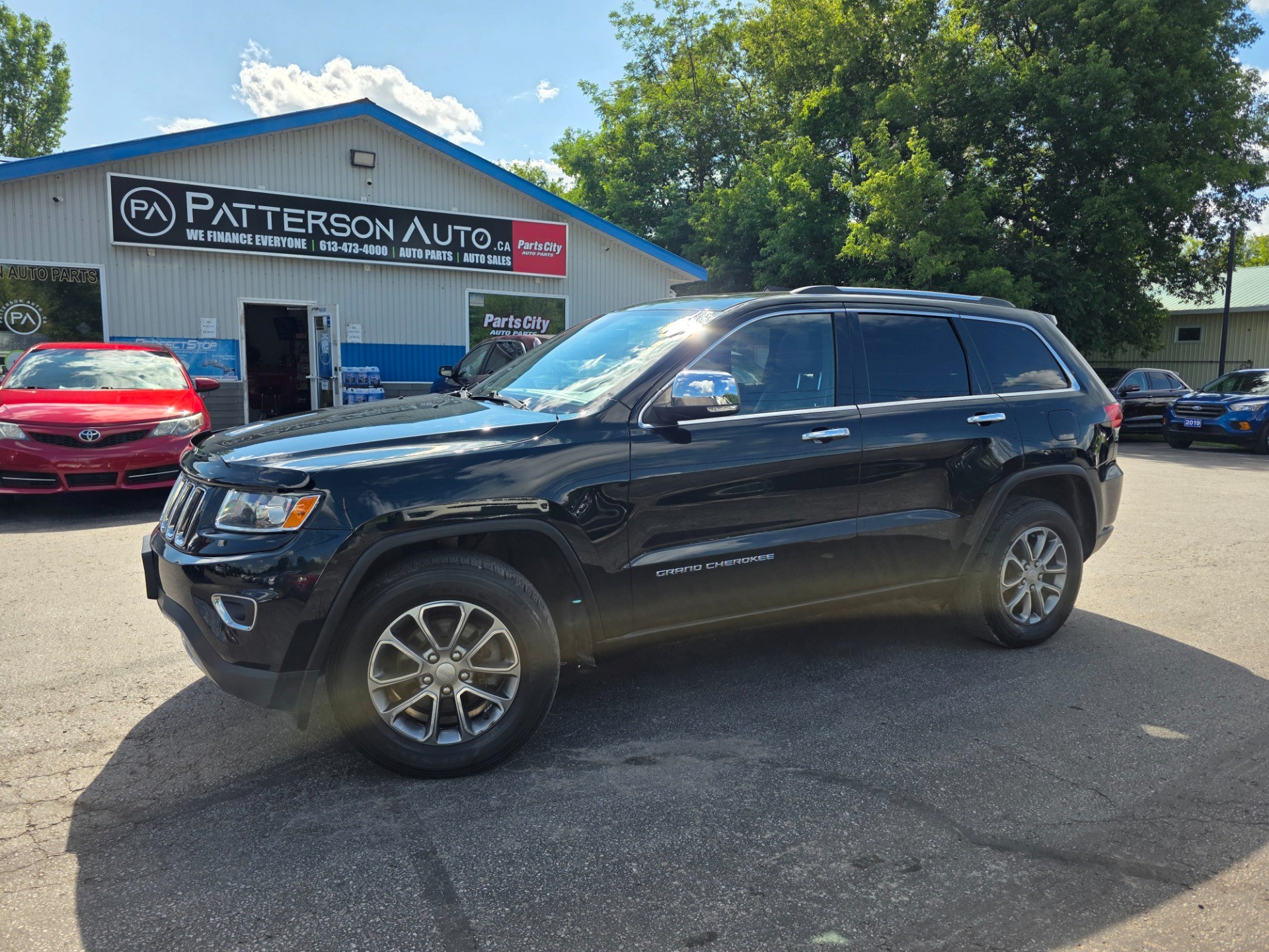 Black Forest Green PC 2014 Jeep Grand Cherokee SUV / Crossover Four-Wheel Drive 5-Speed Automatic