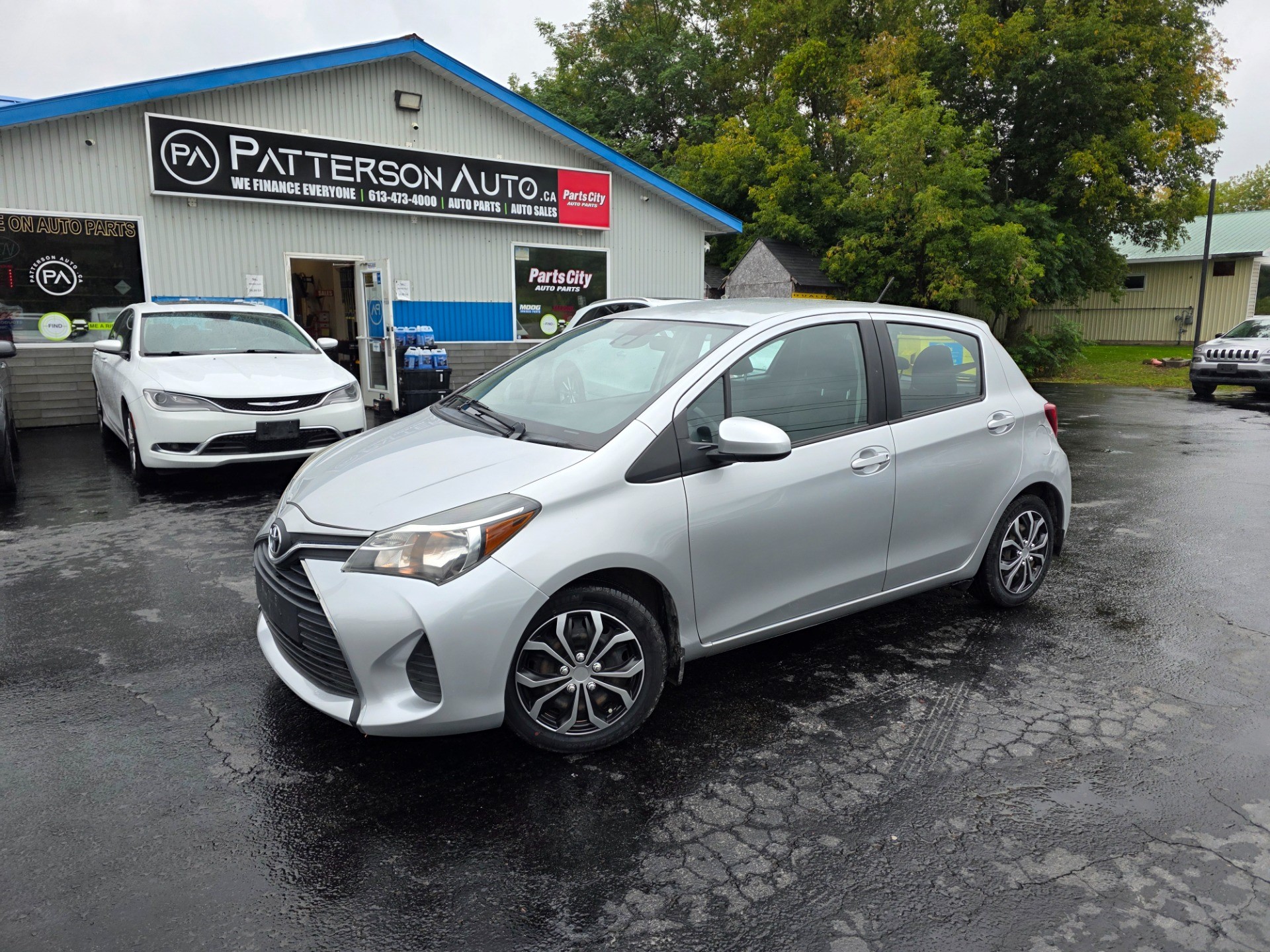 Classic Silver Metallic 2017 Toyota Yaris Hatchback Front-Wheel Drive 4-Speed Automatic