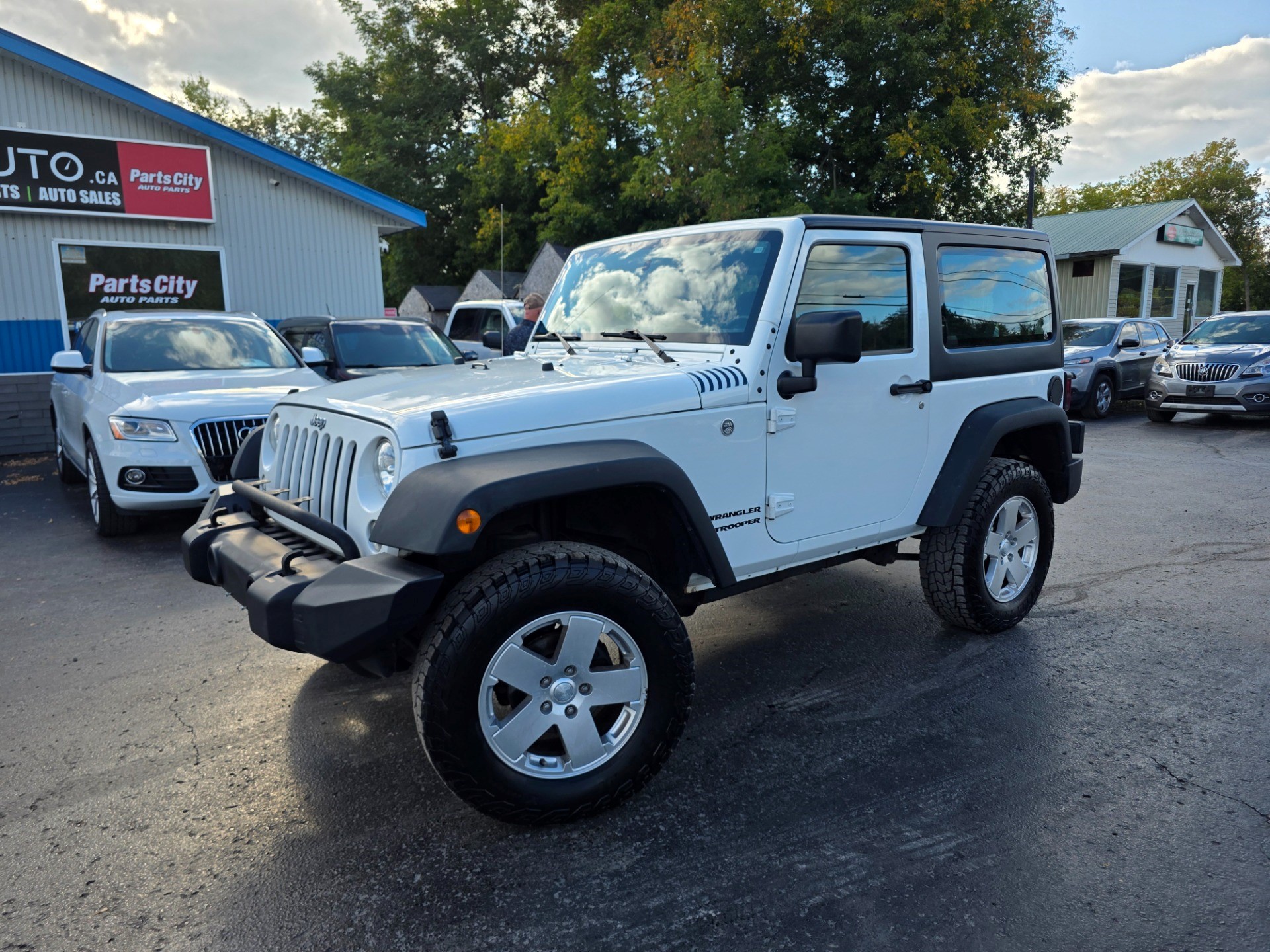Bright White Clear Coat 2016 Jeep Wrangler SUV / Crossover Four-Wheel Drive 5-Speed Automatic
