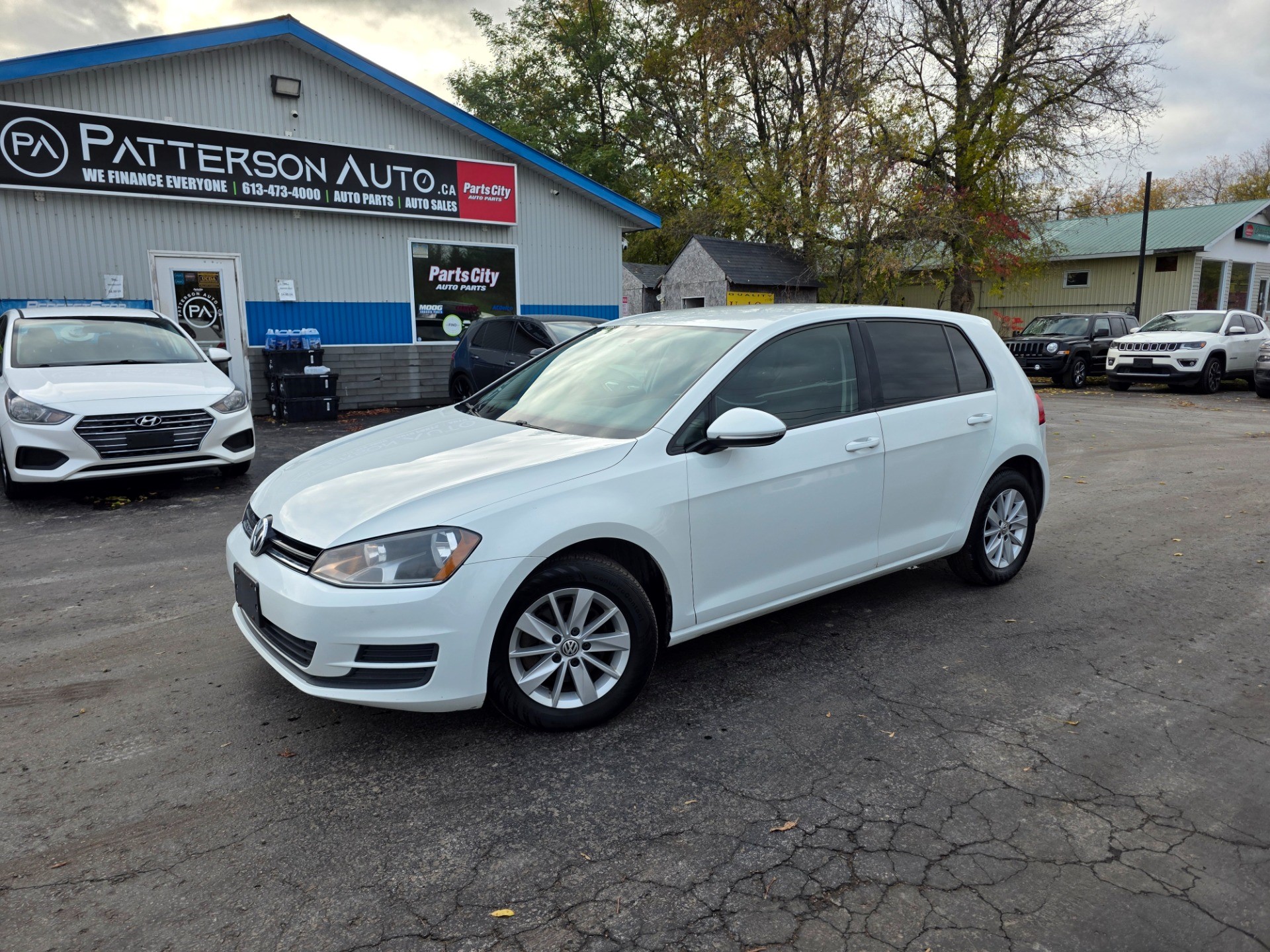 2016 Volkswagen Golf TSI S 4-Door FWD