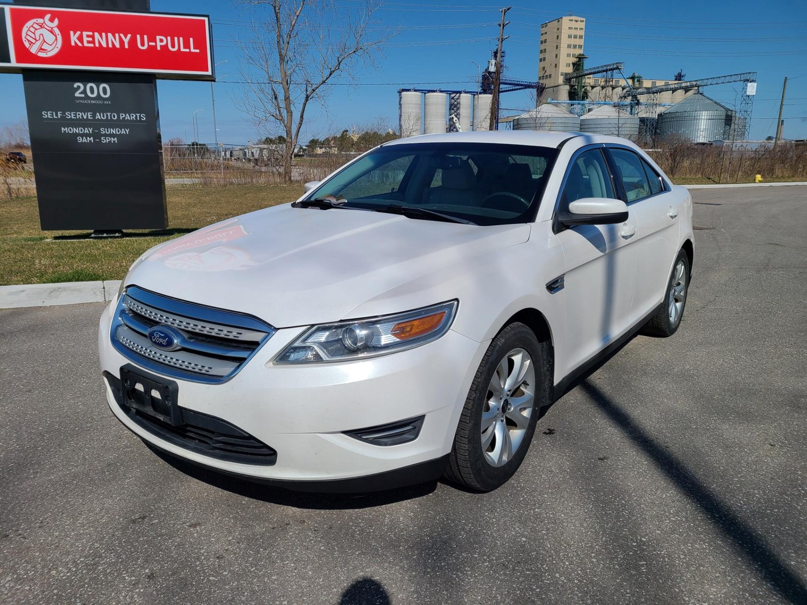Photo of 2011 Ford Taurus SEL  for sale at Kenny Windsor in Windsor, ON