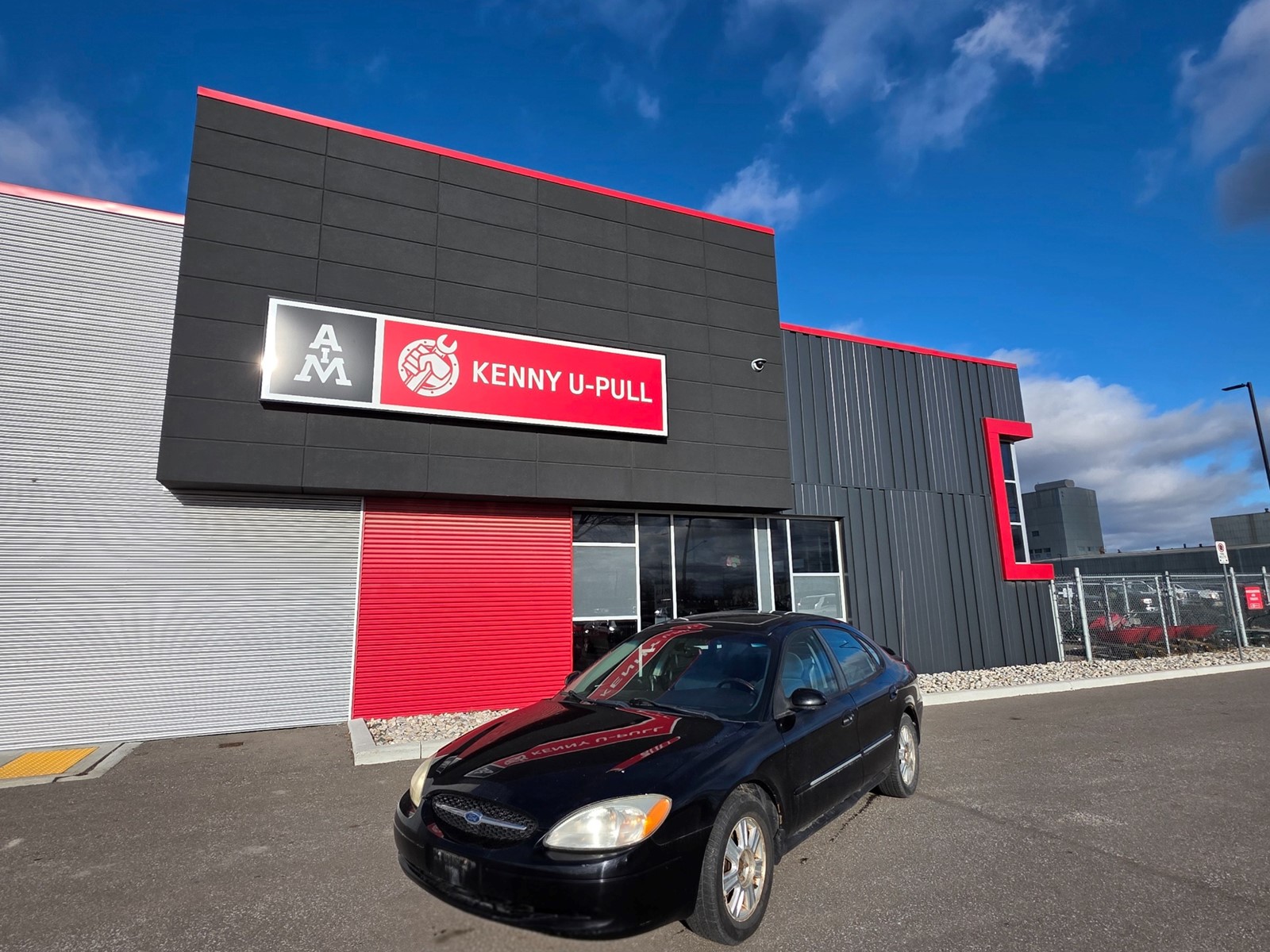 Photo of 2003 Ford Taurus SEL Deluxe for sale at Kenny Windsor in Windsor, ON