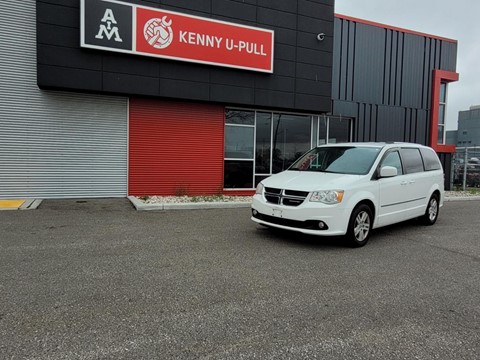 Photo d'une 2016 Dodge Grand Caravan Crew  à vendre chez Kenny Windsor à Windsor, ON