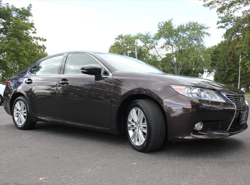 Photo of  2013 Lexus ES 350   for sale at MJG Auto in Oshawa, ON