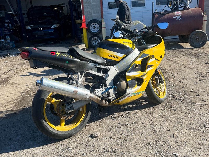 Photo of  2001 Kawasaki ZX600   for sale at Parts 4 Less U Pull in Courtice, ON