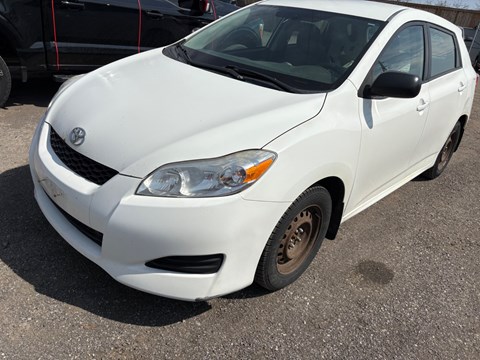 Photo d'une 2011 Toyota Matrix   à vendre chez Kenny Ajax à Ajax, ON