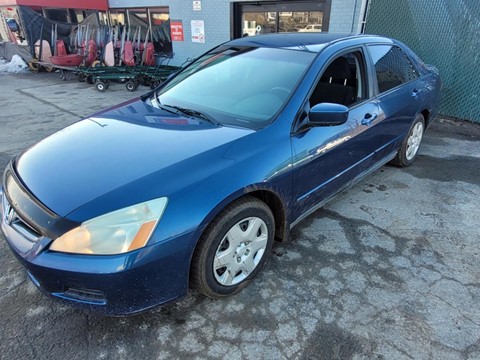 Photo of 2006 Honda Accord VP  for sale at Kenny Gatineau in Gatineau, QC