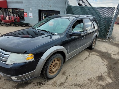 Photo d'une 2008 Ford Taurus X SEL AWD à vendre chez Kenny Gatineau à Gatineau, QC