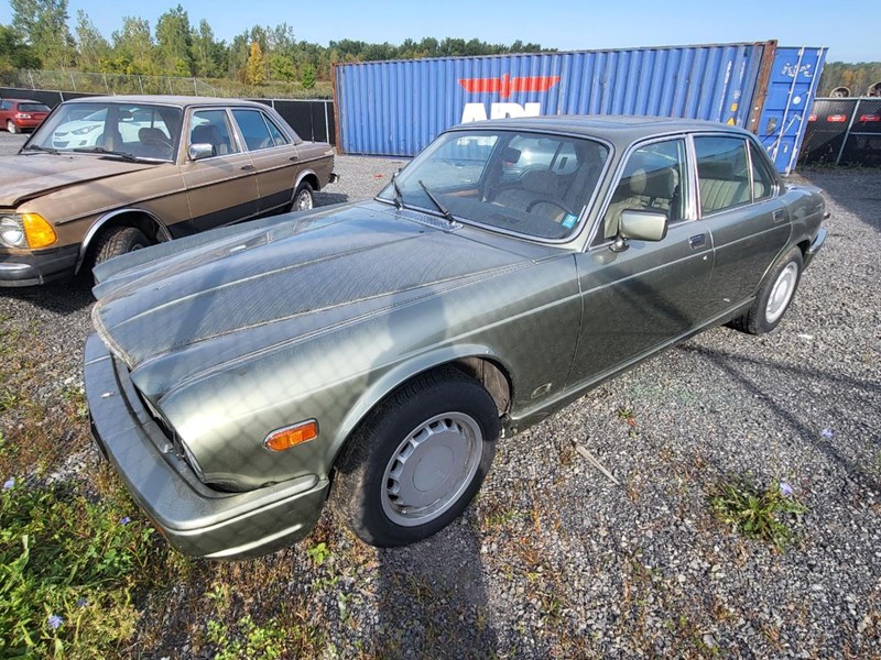 Photo of  1988 Jaguar XJ12   for sale at Kenny Cornwall in Long Sault, ON