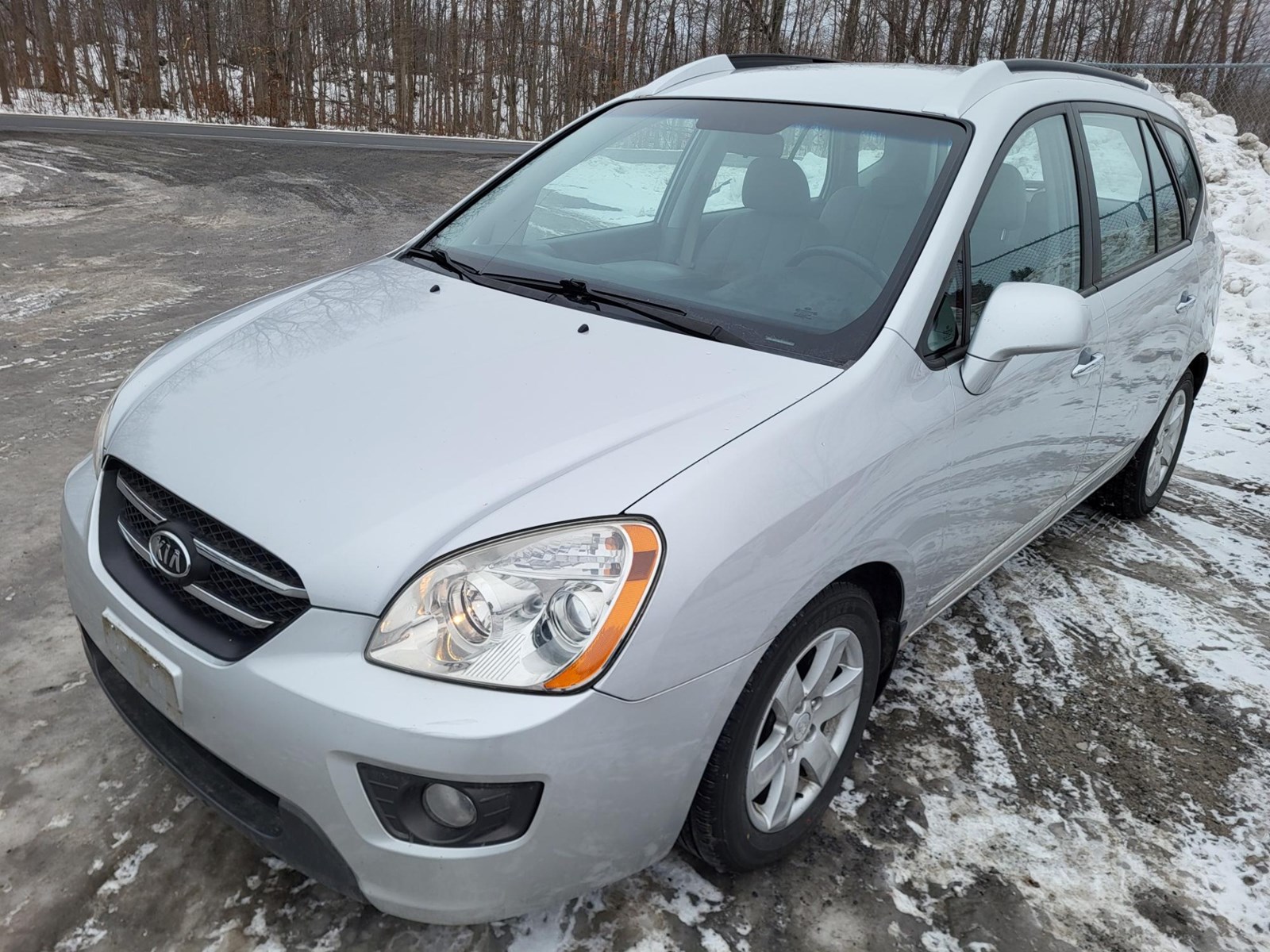 Photo of 2007 KIA Rondo EX  for sale at Kenny Cornwall in Long Sault, ON