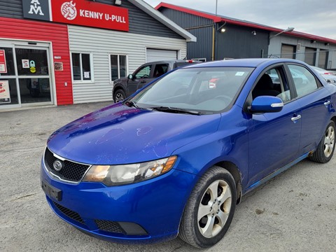 Photo d'une 2010 KIA Forte EX  à vendre chez Kenny Cornwall à Long Sault, ON