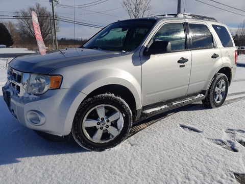 Photo of AsIs 2009 Ford Escape XLT V6 for sale at Kenny Ottawa in Ottawa, ON