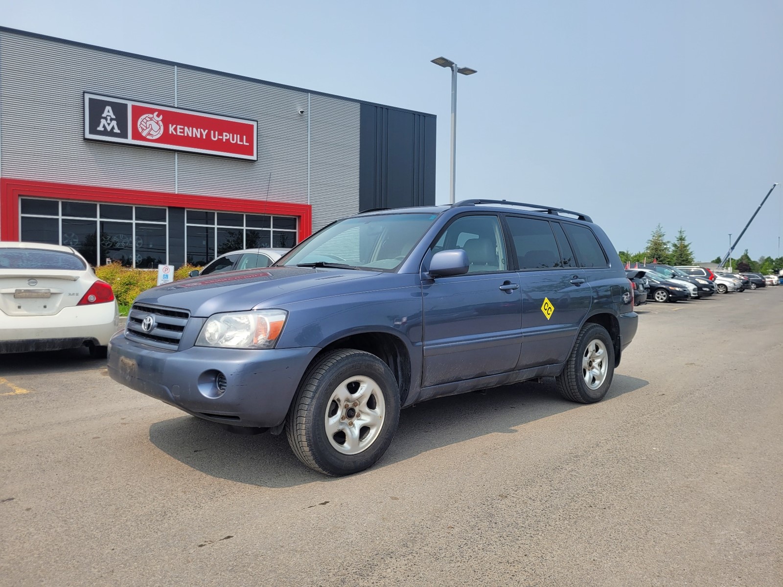 Photo of 2004 Toyota Highlander  V6 for sale at Kenny Ottawa in Ottawa, ON