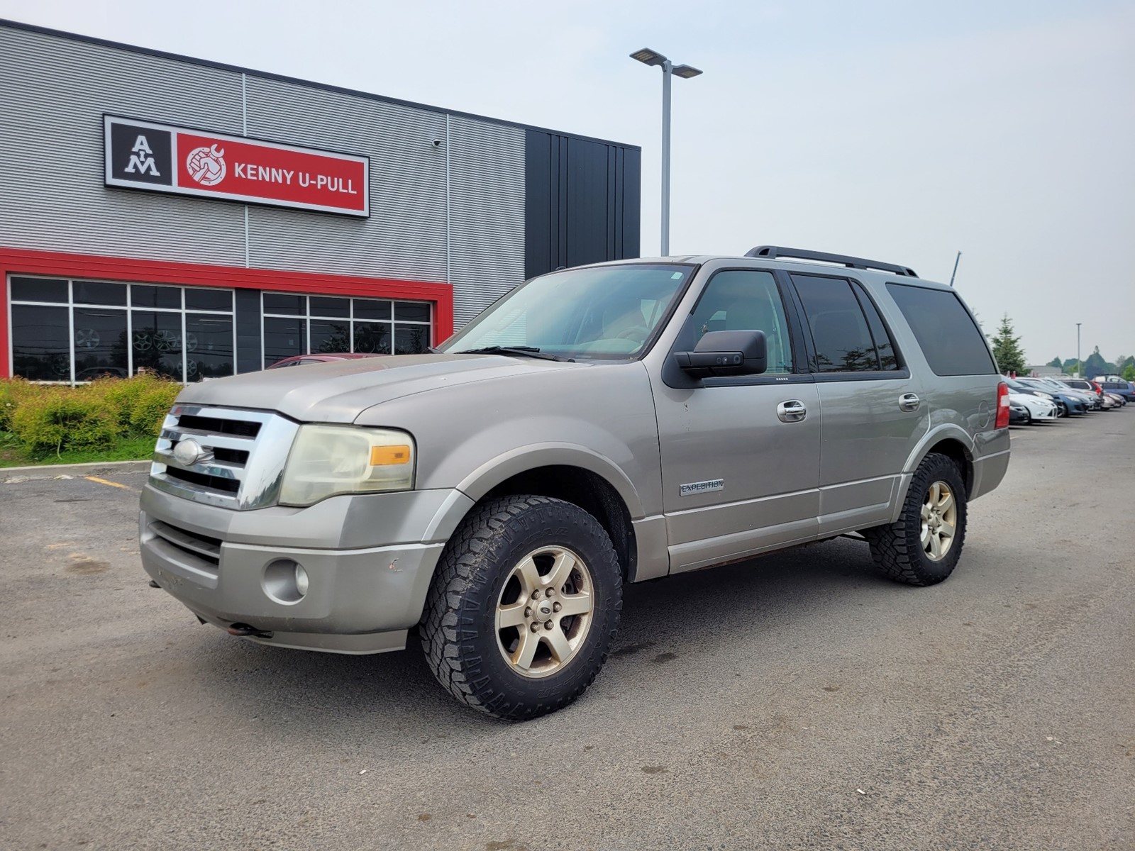 Photo of 2008 Ford Expedition XLT 4WD for sale at Kenny Ottawa in Ottawa, ON