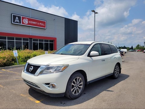 Photo of 2015 Nissan Pathfinder S  for sale at Kenny Ottawa in Ottawa, ON