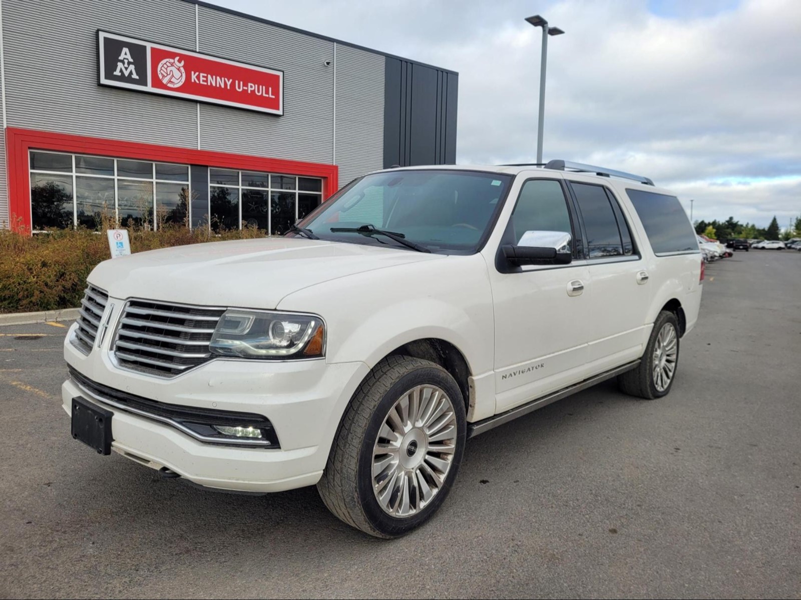 Photo of 2016 Lincoln Navigator   for sale at Kenny Ottawa in Ottawa, ON