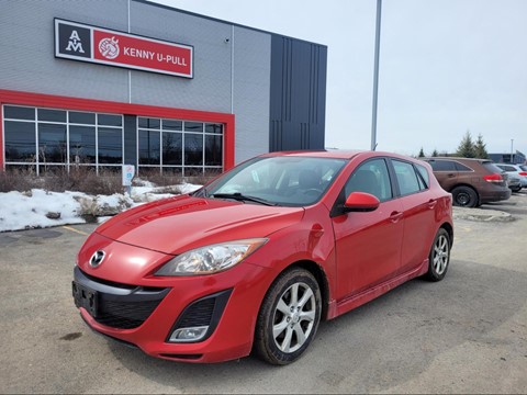 Photo d'une 2011 Mazda MAZDA3 S Touring à vendre chez Kenny Ottawa à Ottawa, ON