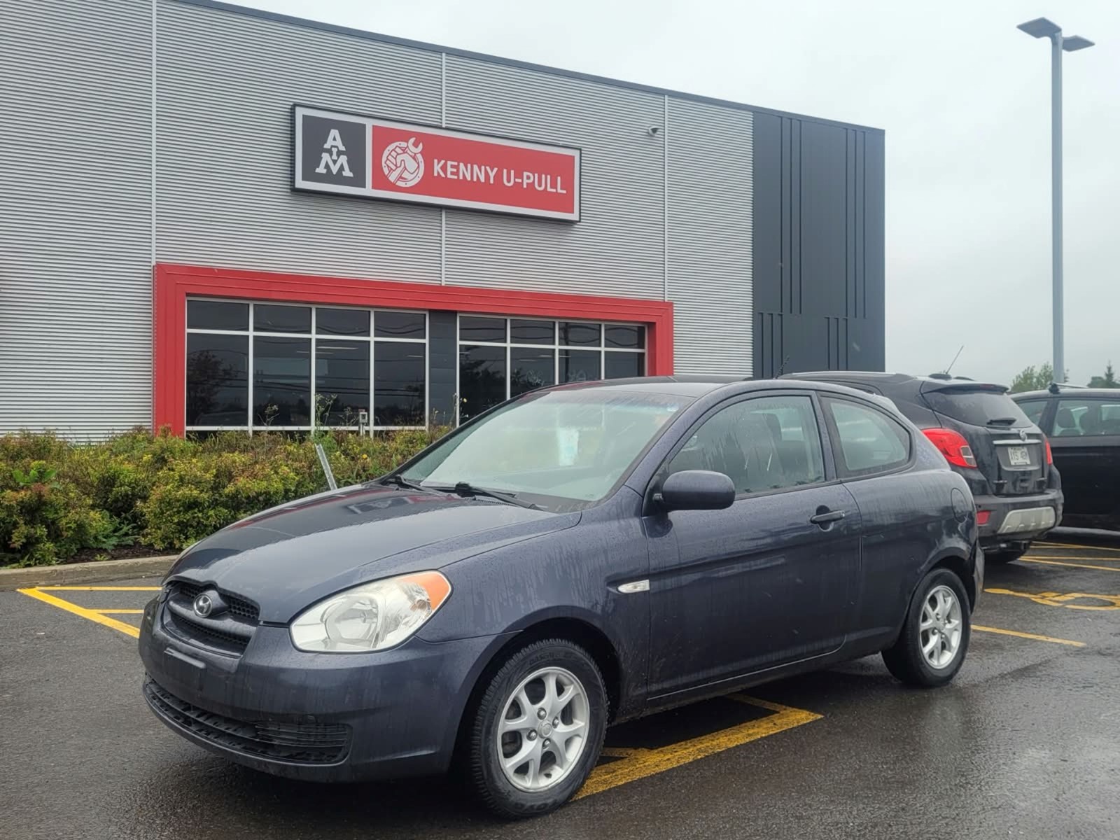Photo of 2010 Hyundai Accent SE  for sale at Kenny Ottawa in Ottawa, ON