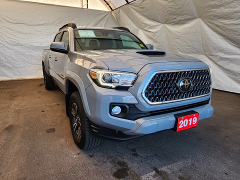 Photo of Used 2019 Toyota Tacoma   for sale at selectiCAR in Thunder Bay, ON