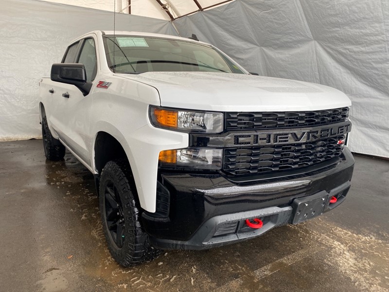 Photo of  2019 Chevrolet Silverado 1500   for sale at selectiCAR in Thunder Bay, ON