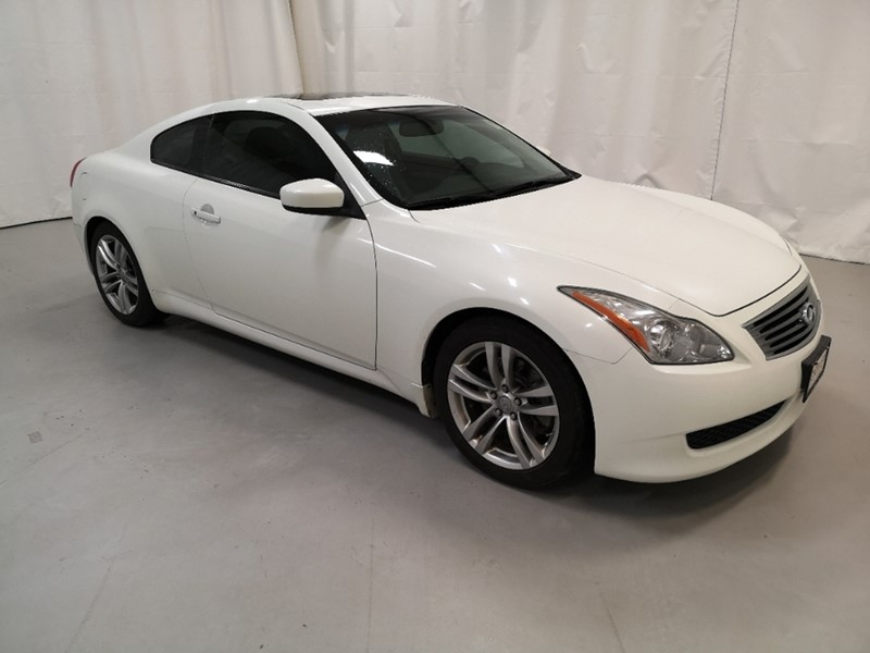 Photo of  2008 Infiniti G37 Coupe   for sale at DrivenCars Thunder Bay in Thunder Bay, ON