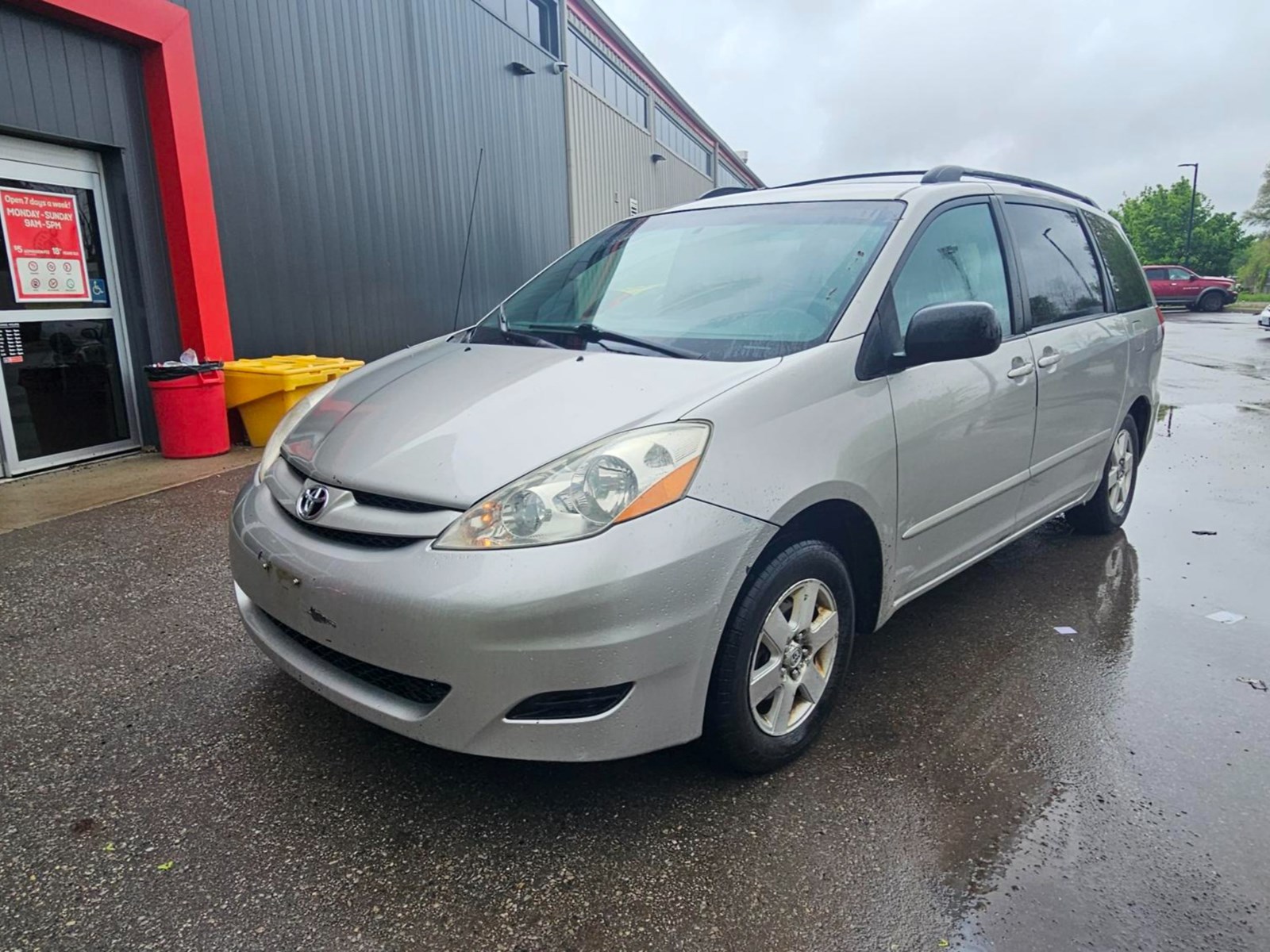 Photo of 2007 Toyota Sienna LE 7 Passenger for sale at Kenny London in London, ON