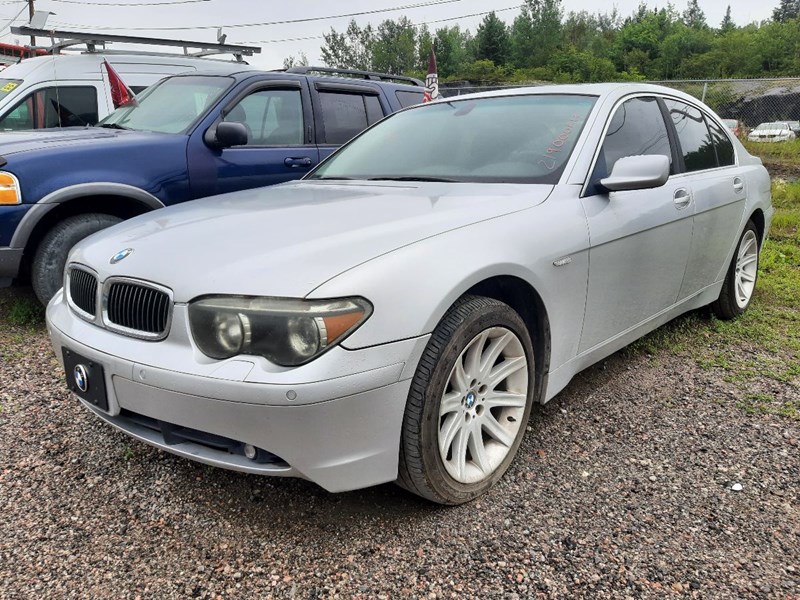 Photo of 2002 BMW 7-Series 745i  for sale at Kenny Saguenay in Jonquière, QC