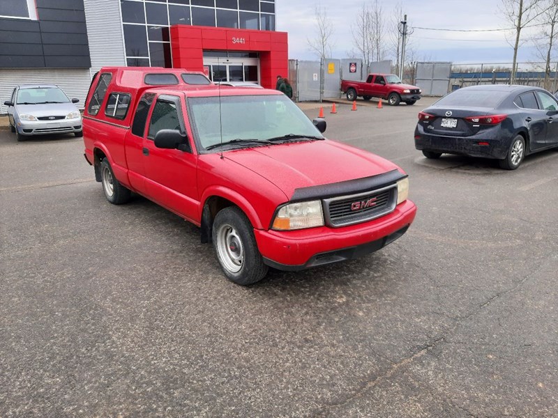 Photo of  2000 GMC Sonoma SL Long Box for sale at Kenny Lévis in Lévis, QC