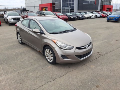 Photo of AsIs 2013 Hyundai Elantra GLS  for sale at Kenny Lévis in Lévis, QC
