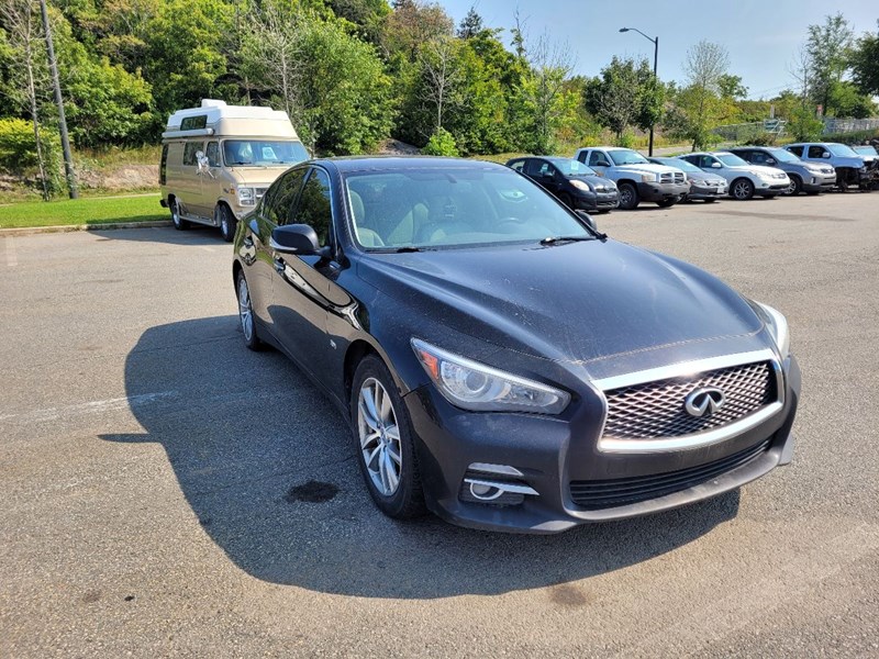 Photo of  2016 Infiniti Q50   for sale at Kenny Lévis in Lévis, QC