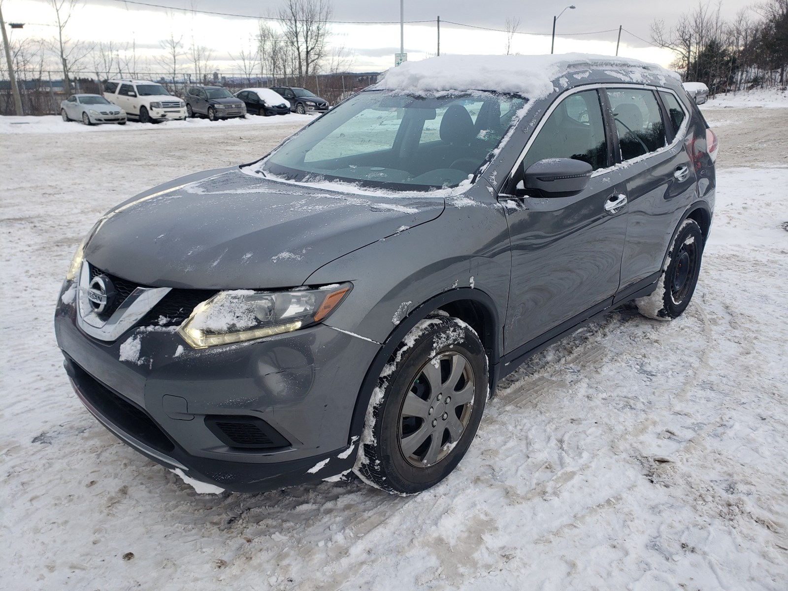 Photo of 2016 Nissan Rogue SV AWD for sale at Kenny Lévis in Lévis, QC