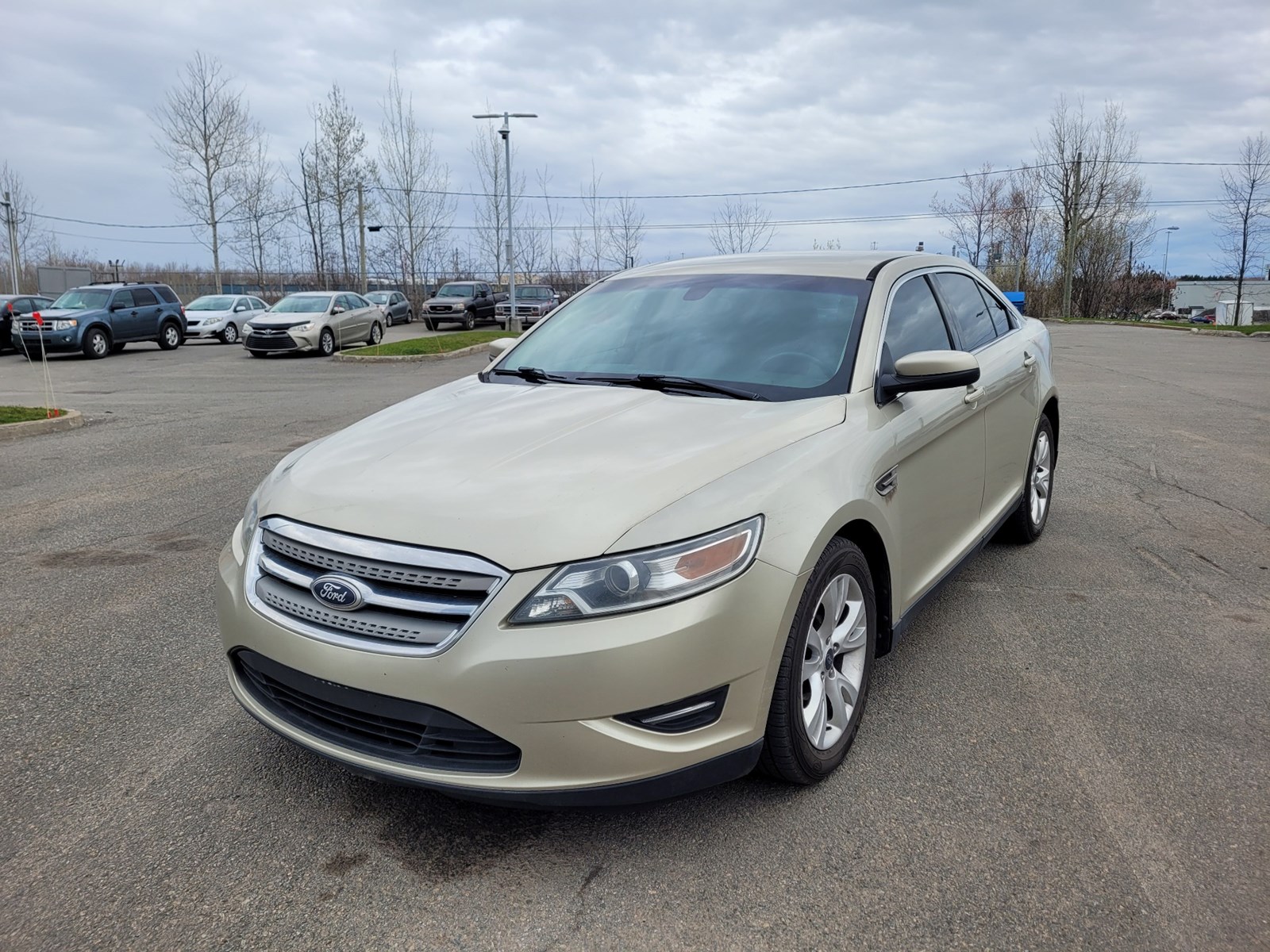 Photo of 2011 Ford Taurus SEL  for sale at Kenny Lévis in Lévis, QC