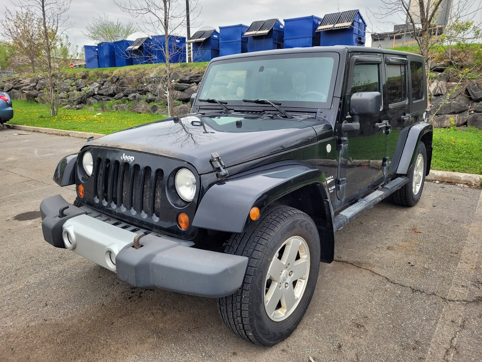 Photo of 2010 Jeep Wrangler Unlimited Sahara for sale at Kenny Lévis in Lévis, QC