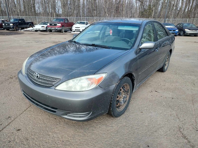 Photo of  2002 Toyota Camry LE  for sale at Kenny Saint-Augustin in Saint-Augustin-de-Desmaures, QC
