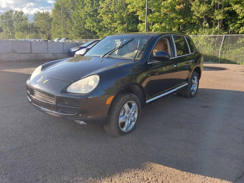 Photo of  2006 Porsche Cayenne S  for sale at Kenny Saint-Augustin in Saint-Augustin-de-Desmaures, QC